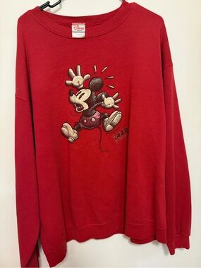 Disney Red Men’s Crewneck Sweatshirt with Vintage Mickey Graphic